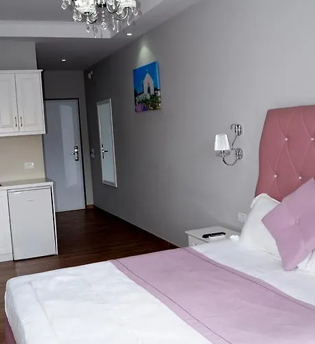 Flower Apartament Saranda