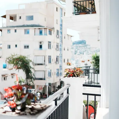 Apartament Flower Saranda